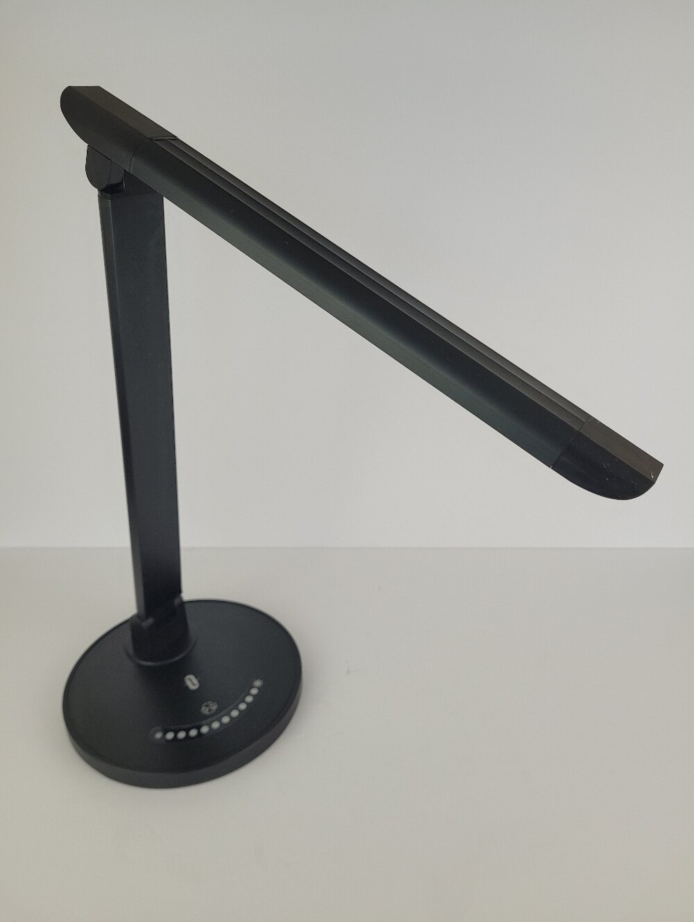 TAOTRONICS LED lamp - Picture 3 of 15